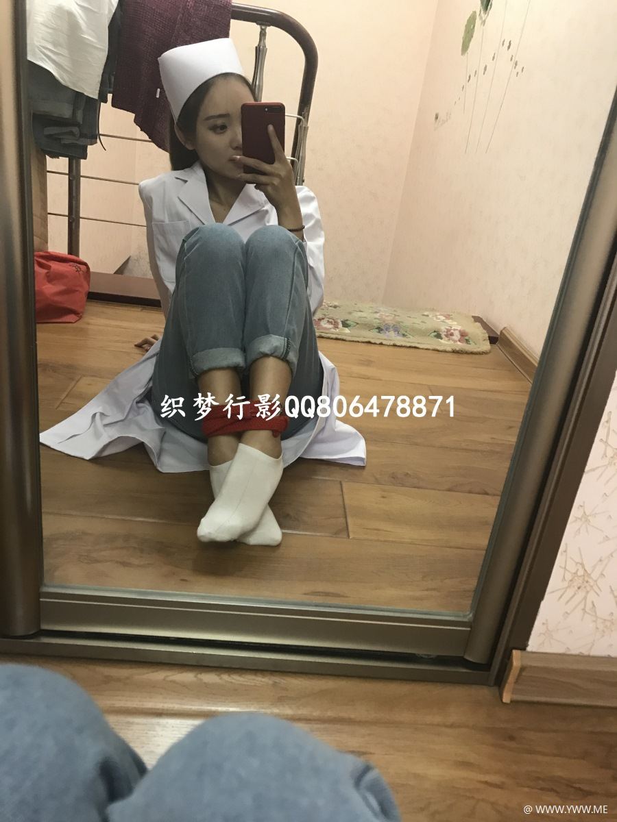 织梦行影摄影作品 NO.003 护士服棉袜-像素点
