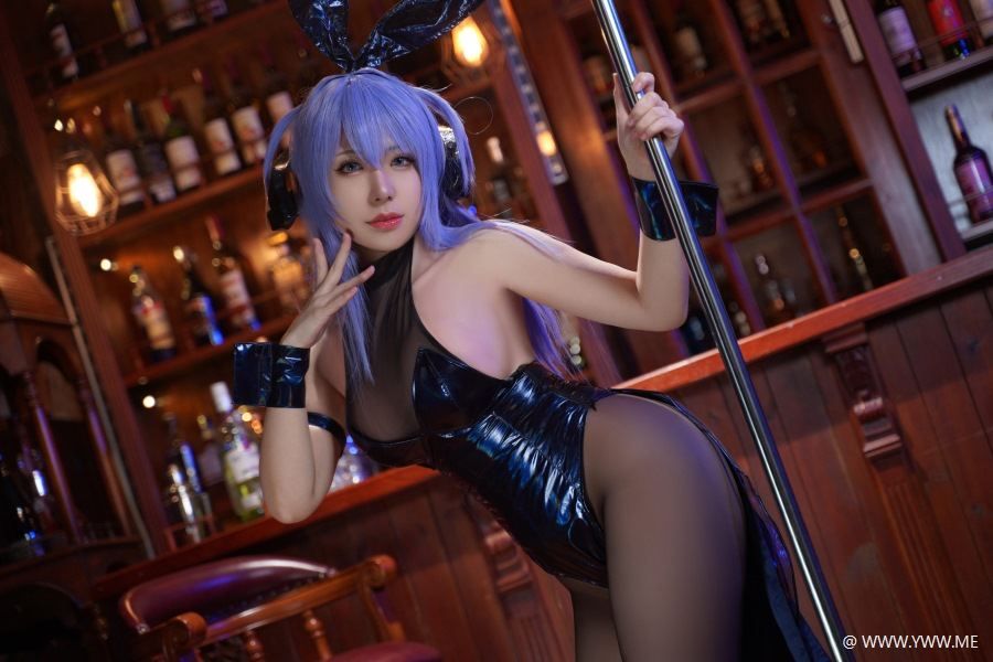 虎森森 – 新泽西 花园兔女郎-像素点