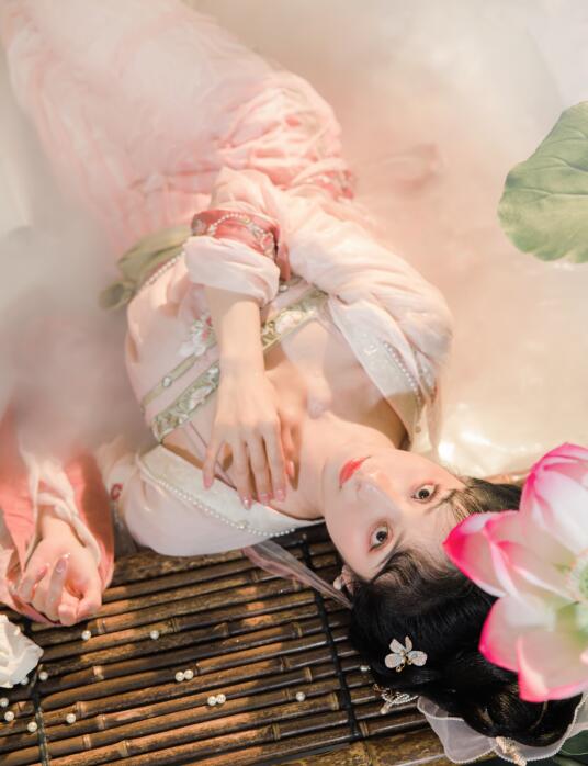 [YWW.ME] 2022.08.28 水芙蓉 钰子Tamako