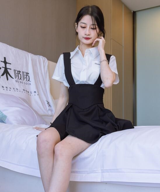 [BoBoSocks袜啵啵] NO.180 苏苏-高跟鞋、肉丝、裸足（花絮版）