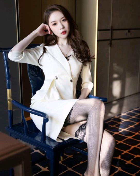 [XIAOYU语画界] 2023.03.02 VOL.977 梦心玥 丝袜美腿