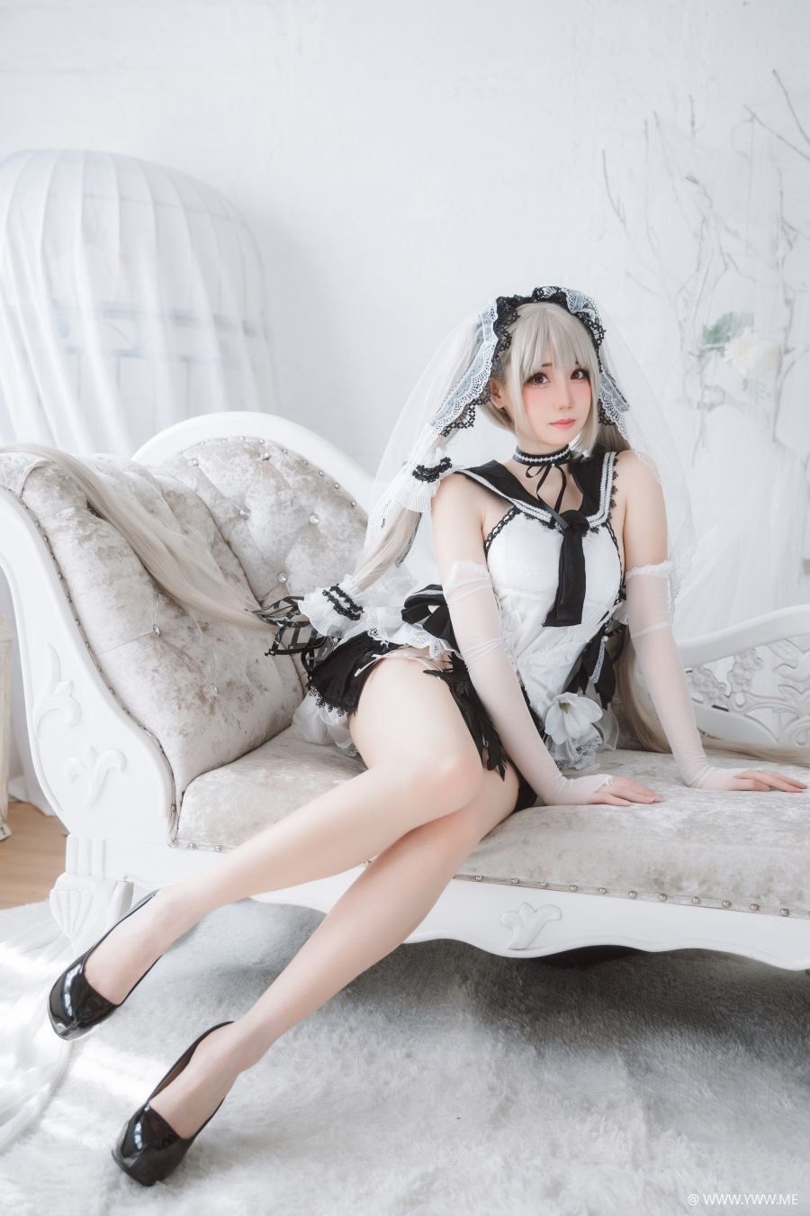 焖焖碳 – 可畏礼服-像素点