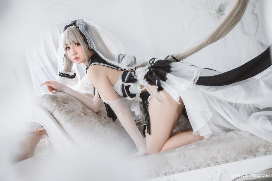 焖焖碳 – 可畏礼服-像素点