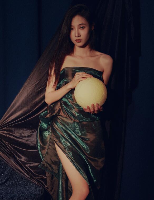 [YWW.ME] 2022.09.05 孤独星球 阿万