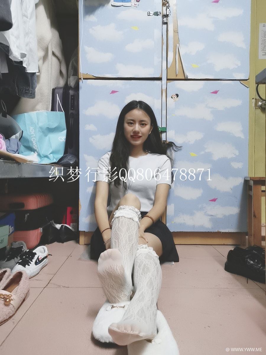 织梦行影摄影作品 NO.035 宿舍白蕾丝-像素点