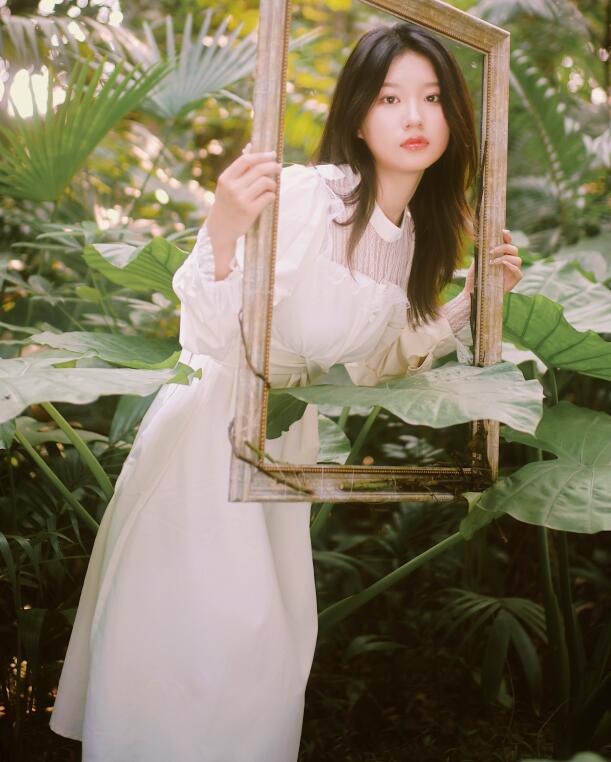 [YWW.ME] 2022.09.06 森林的画框 张张