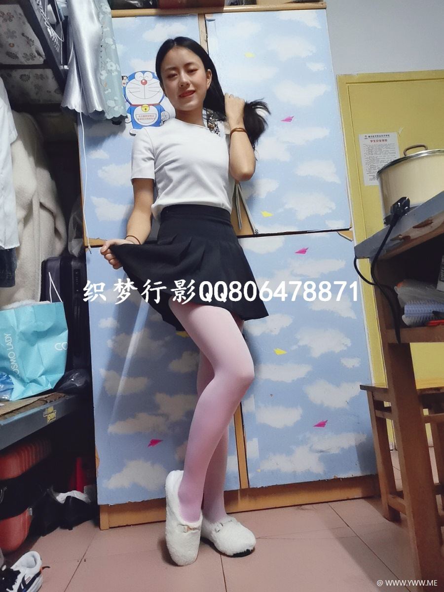 织梦行影摄影作品 NO.040 宿舍粉色连裤袜-像素点
