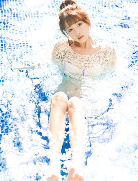 [YWW.ME] 2022.09.07 夏日泳池 温思儿vv