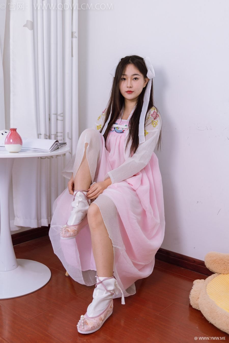 物恋传媒 NO.1484 美兔-杏花微雨-像素点