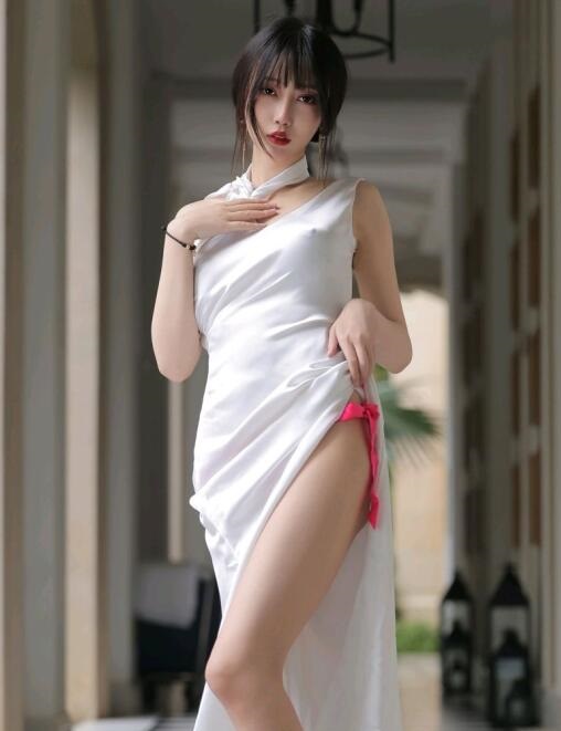 [XiuRen秀人网] 2023.03.24 No.6466 玥儿玥er 万宁旅拍