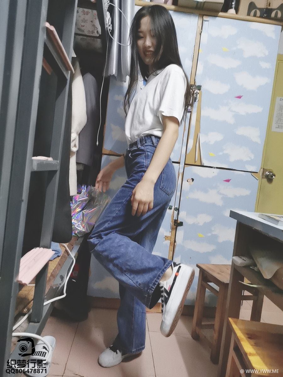 织梦行影摄影作品 NO.068 宿舍黑船袜-像素点