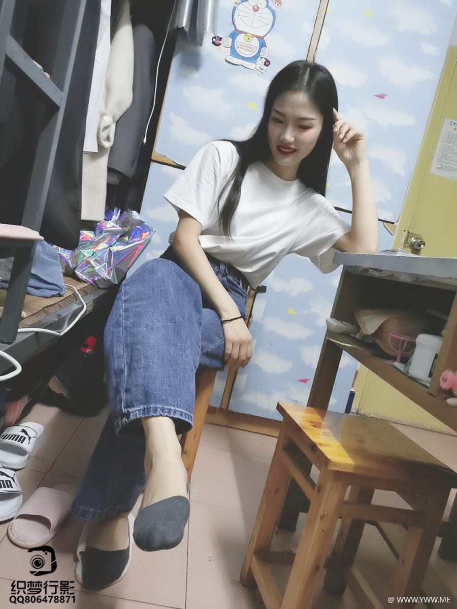 织梦行影摄影作品 NO.068 宿舍黑船袜-像素点