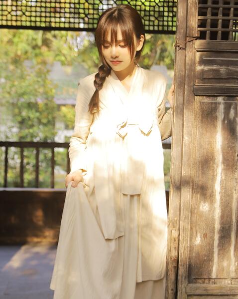 [YWW.ME] 2022.09.22 风有约，春不误 诗诗