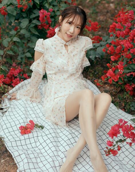 尤蜜思 NO.041 穿搭写真