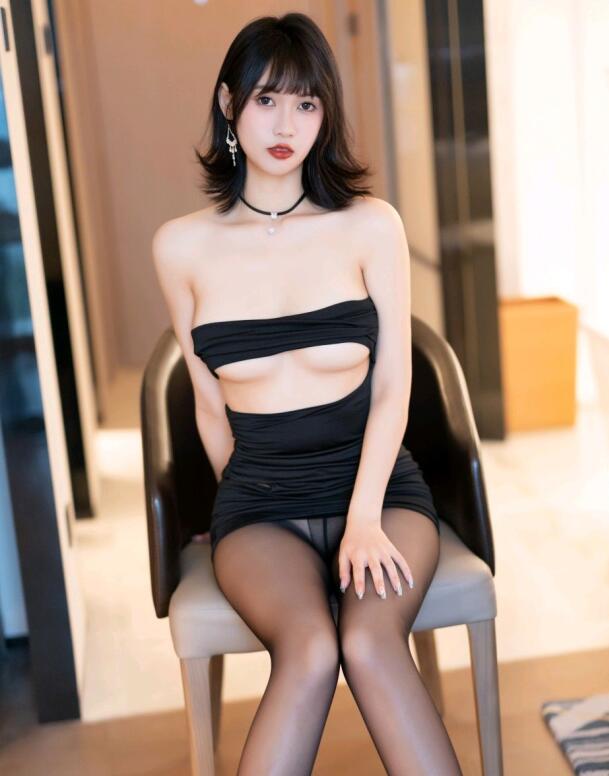 [XiuRen秀人网] 2023.04.20 No.6603 林子遥 黑丝美腿