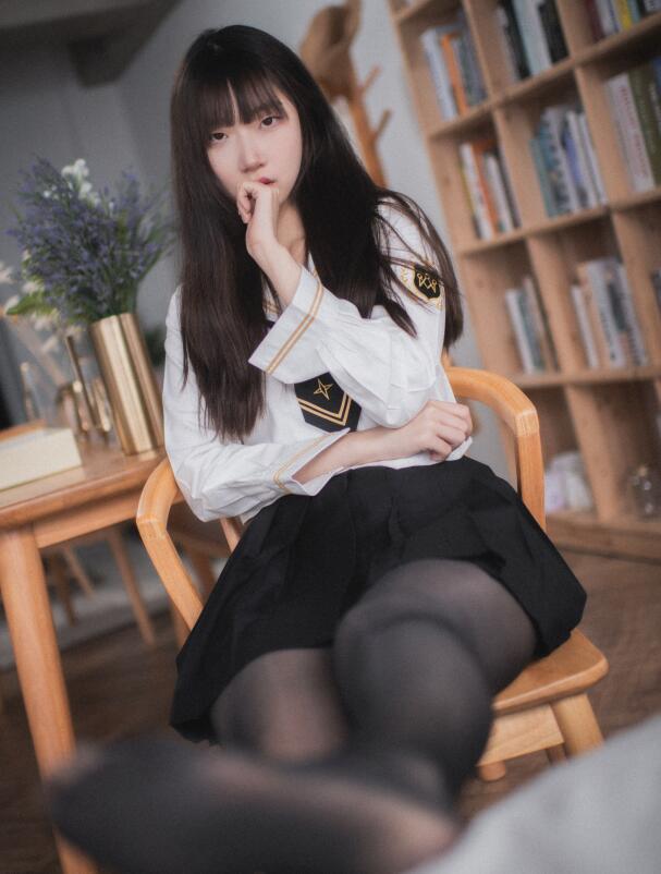 [PINK] Sin Na Rin – Come Here Slaves