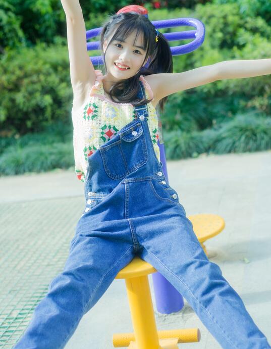 [YWW.ME] 2022.11.10 双马尾的夏 小怡妹妹cute
