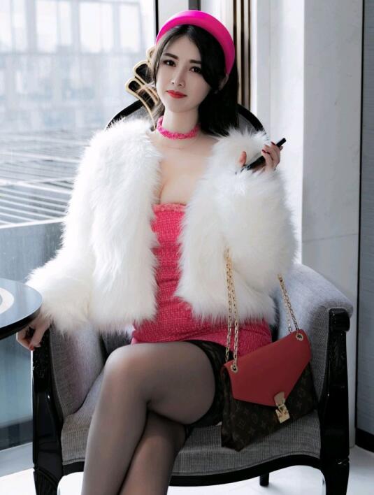[XiuRen秀人网] 2023.05.31 No.6830 诗诗kiki 黑丝美臀
