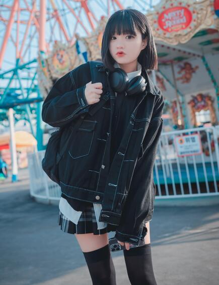 [DJAWA] Jenny – Theme Park Girl