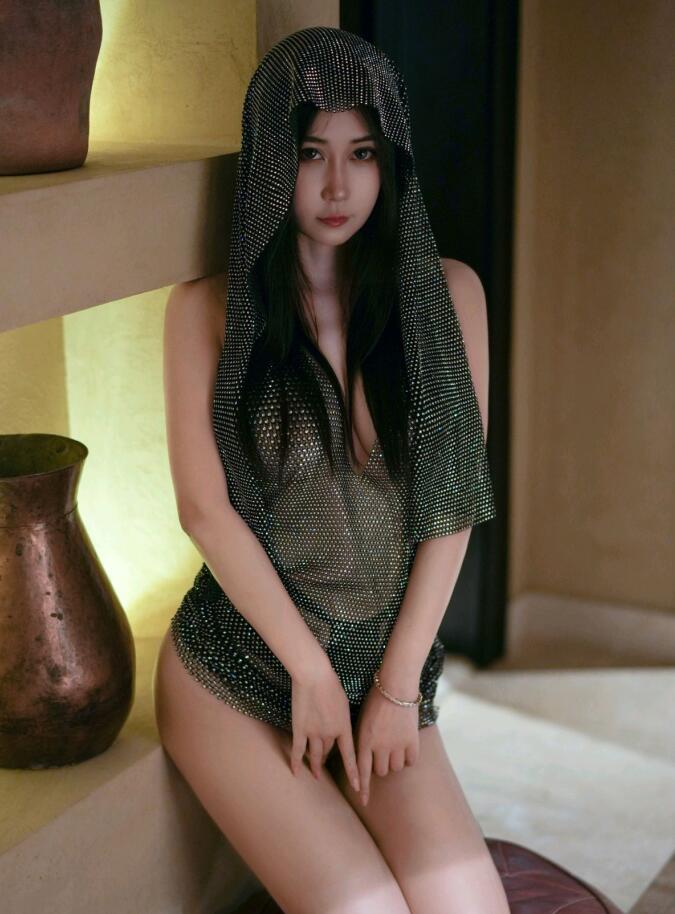 [XiuRen秀人网] 2023.06.30 No.7003 laura阿姣 迪拜旅拍