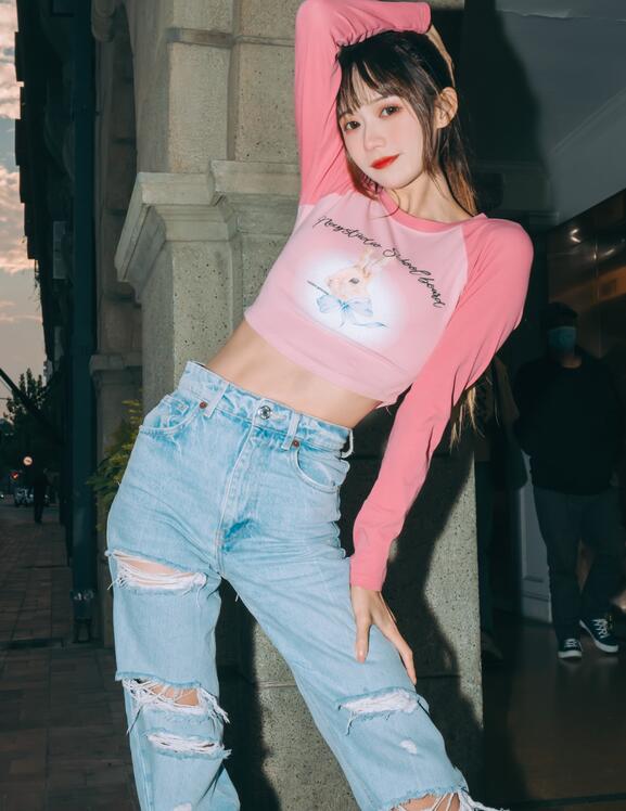 [YWW.ME] 2022.12.08 街头酷Girl 兔子Zzz不吃胡萝卜