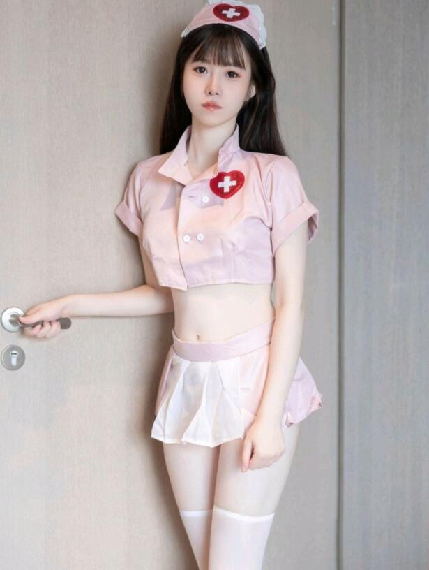 [XiuRen秀人网] 2023.07.17 No.7090 林悠悠 护士服美腿