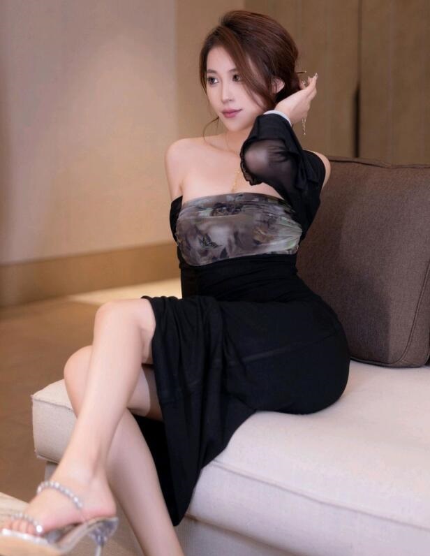 [XiuRen秀人网] 2023.07.28 No.7151 汐汐baby 长裙美臀