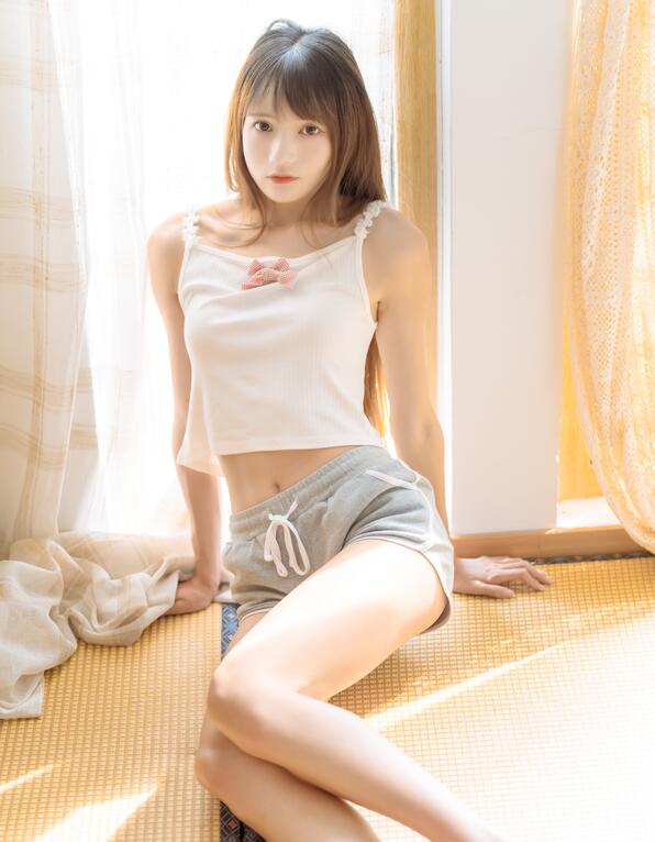 [YWW.ME] 2022.12.15 早安少女 兔子Zzz不吃胡萝卜