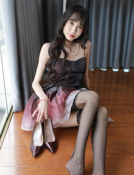 [IESS异思趣向] 2023.04.30 丝享家 1437 团团 《黑色吊带袜》