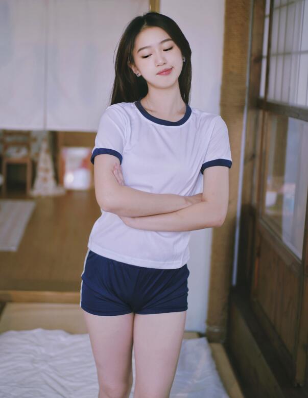 [YWW.ME] 2022.12.17 阳光洒满房间的日子 佳怡