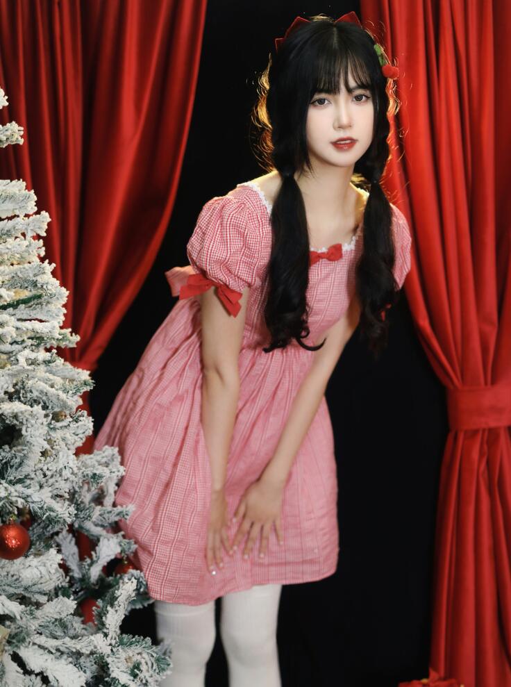 [YWW.ME] 2022.12.18 童话里的圣诞节 淺櫻桃奈