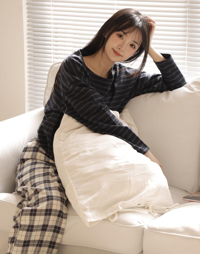 [YWW.ME] 2022.12.19 白色 莉莉崽w