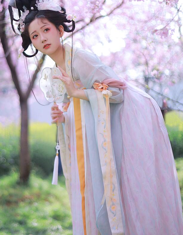 [YWW.ME] 2022.12.22 樱花仙子 _三余_