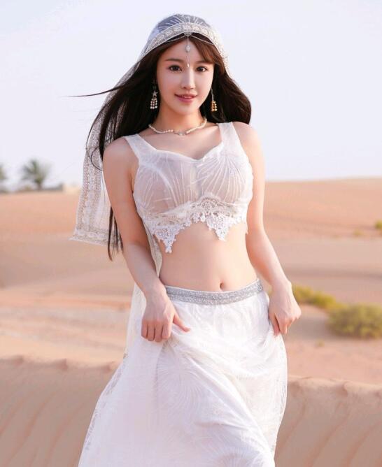 [XiuRen秀人网] 2023.08.11 No.7220 朱可儿Flora 迪拜旅拍