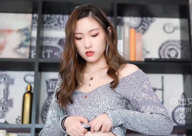 [KeLaGirls克拉女神] 2019.12.11《银光灿灿》芊芊 视频