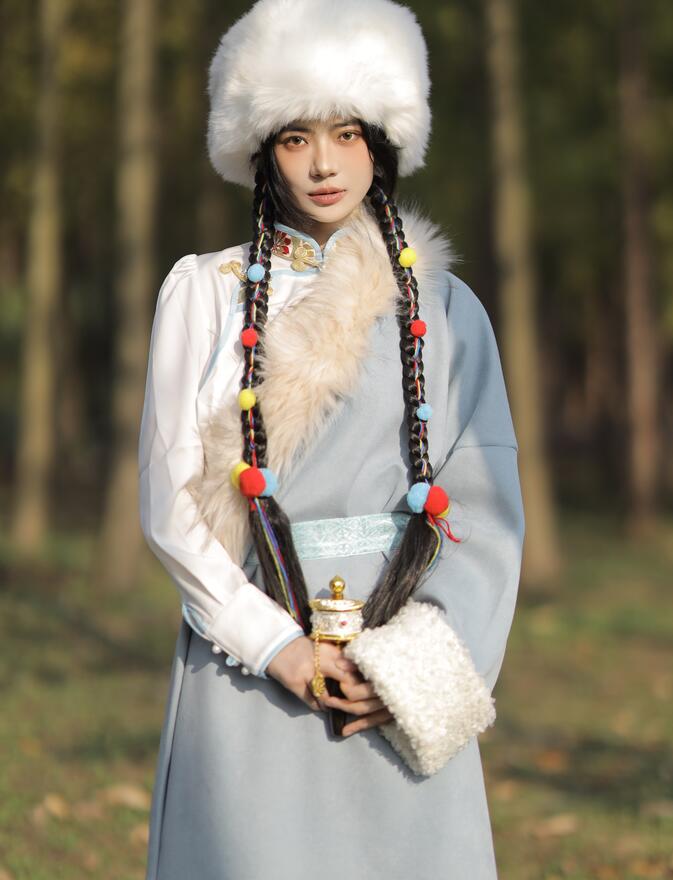 [YWW.ME] 2023.01.06 小卓玛 Elikaka