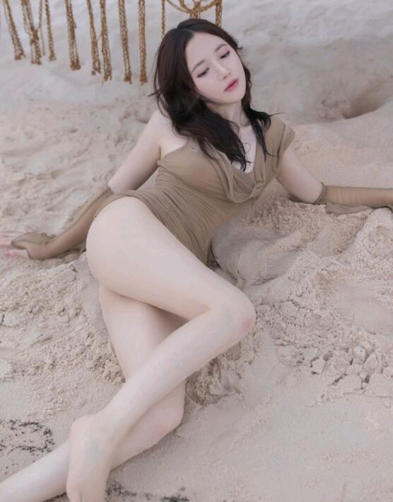 [XiuRen秀人网] 2023.08.25 No.7288 鱼子酱Fish 沙滩美腿