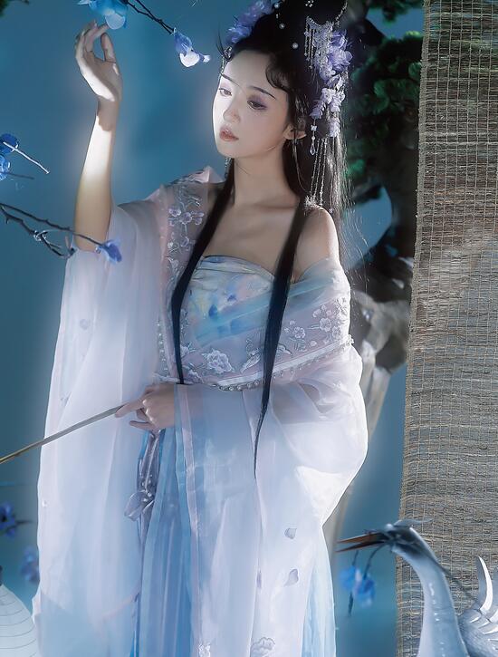 [YWW.ME] 2023.01.10 那你呢，分得清我和她吗？ 一只梳子君