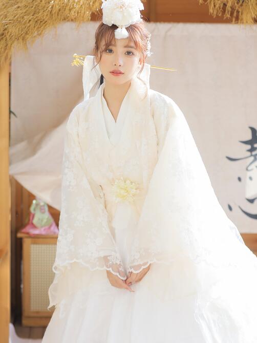 [YWW.ME] 2023.01.11 延吉服写真 温思儿vv