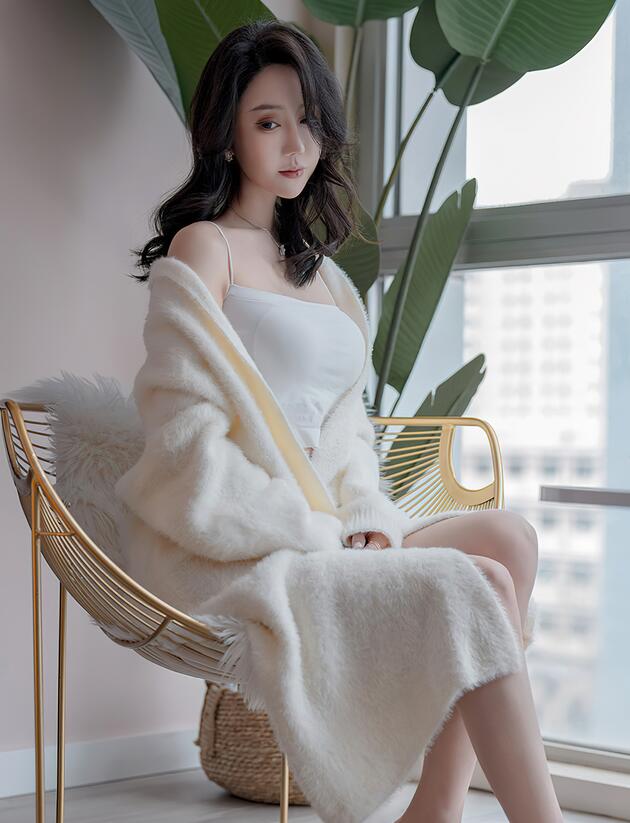 [Ugirls尤果网] 爱尤物专辑 2023.05.29 No.2615 梦海深处 模特合辑何周周