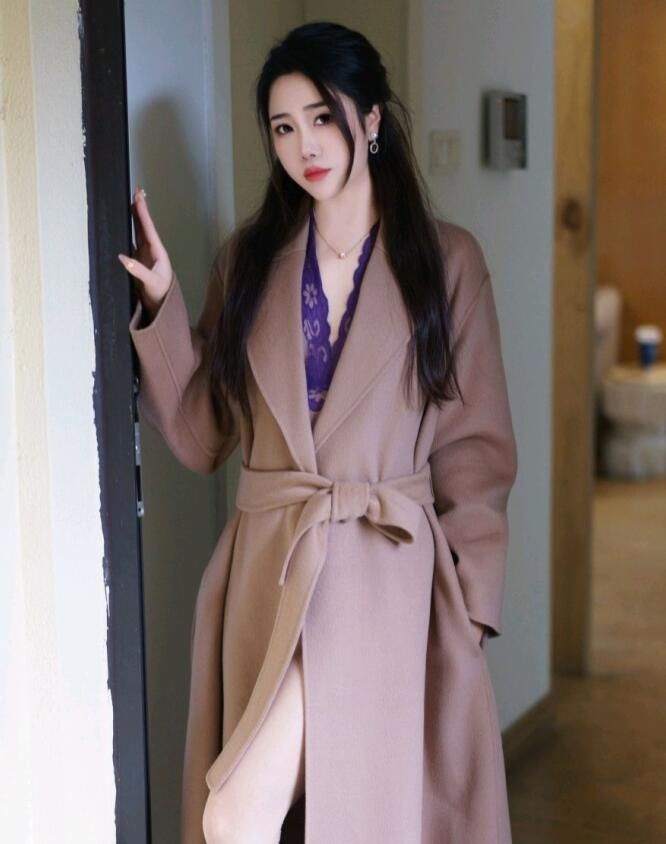 [XiuRen秀人网] 2023.08.31 No.7315 严利娅Yuliya 妩媚美腿