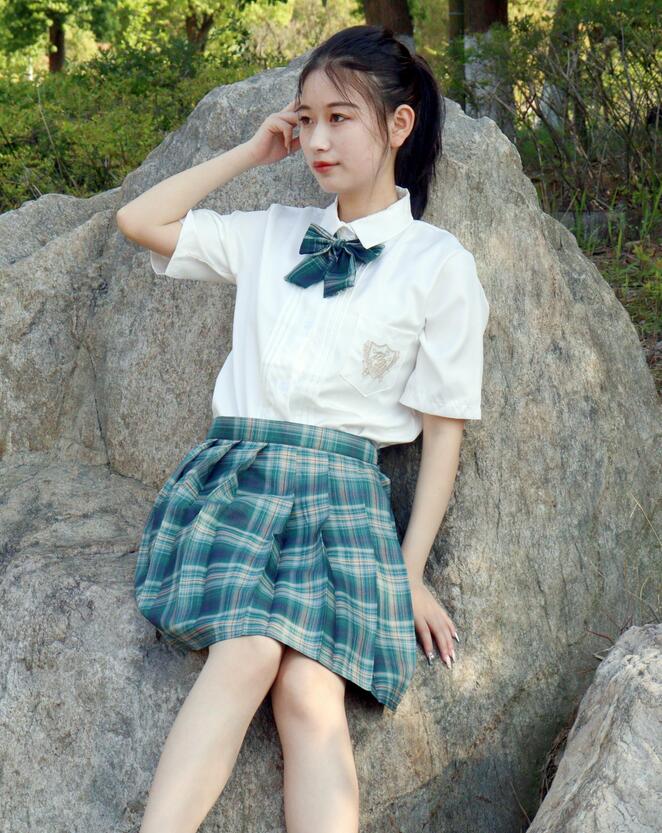 [初夏女神] 026 念念~墨绿色JK搭配三叶草贝壳头鞋