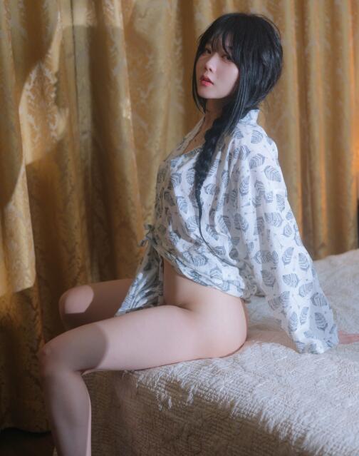 [Yo-U] Zia – Shower