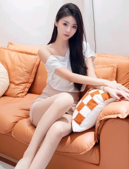 [XiuRen秀人网] 2023.09.28 No.7457 可樂Vicky 美腿丝袜