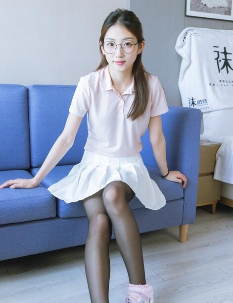 [BoBoSocks袜啵啵] NO.273 小沫-运动鞋、粉色棉袜、黑丝（花絮版）