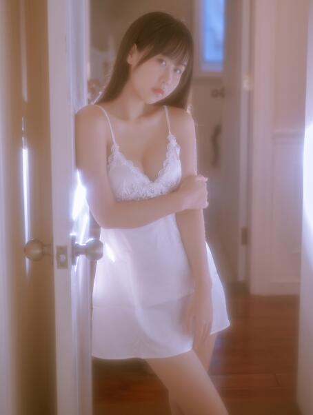 [YWW.ME] 2023.03.01 遐想 萌芽儿o0
