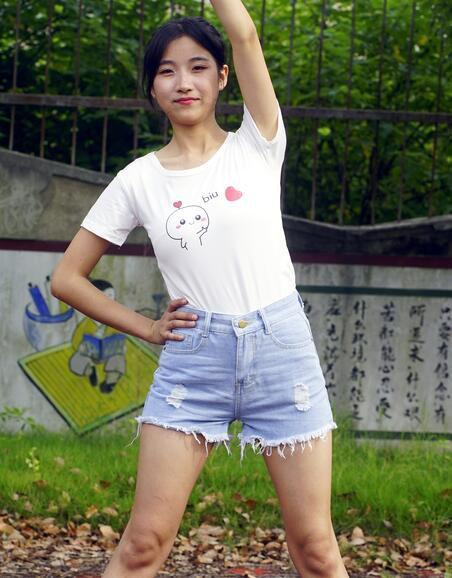 [初夏女神] 056 点点~《运动青春》夏天也要保持消耗卡路里