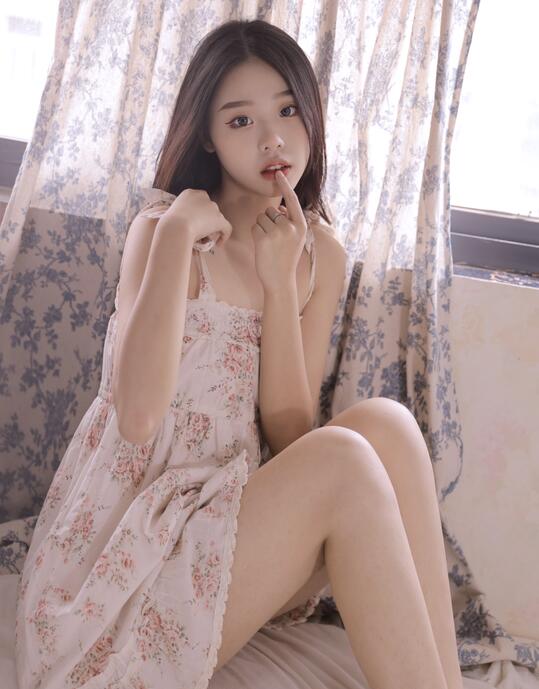 [YWW.ME] 2023.03.18 碎花女孩 丽丽