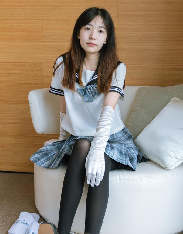 [BoBoSocks袜啵啵] NO.278 小甜豆-皮鞋、厚黑丝、jk制服、踩泡面等剧情（花絮版）