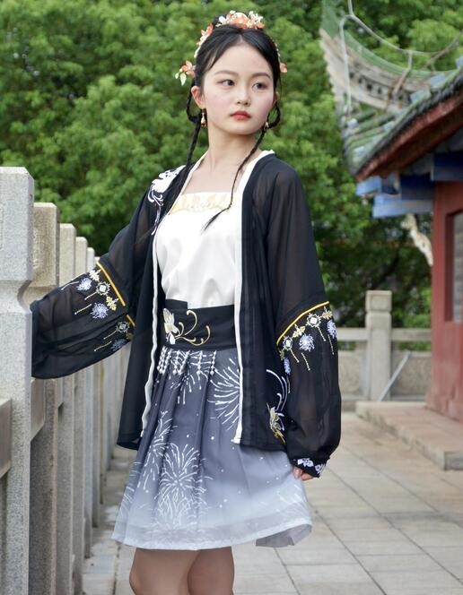 [初夏女神] 065 双双~【汉元素】黑色汉元素的百年汉服遇见千年古城